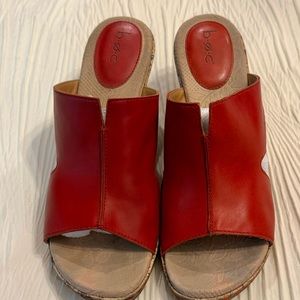 b.o.c.. Red Leather Wedge Platform Slip-On Sandal | 10M